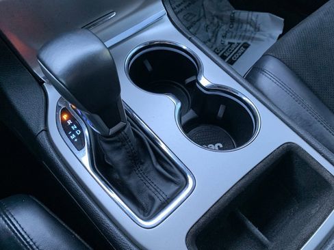 Used 2019 Jeep Grand Cherokee Altitude image 23