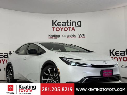 New 2026 Toyota Prius Plug-In Hybrid image 2