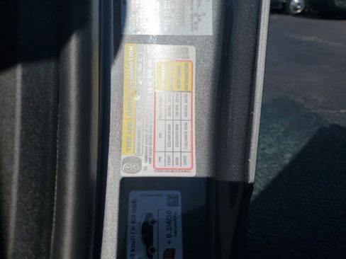 Used 2025 Ford Mustang GT Premium image 30