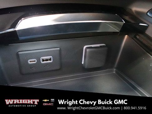 Used 2022 Buick Envision Essence w/ Sport Touring Package image 22