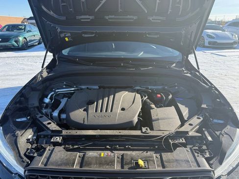 Used 2025 Volvo XC60 B5 Plus image 18