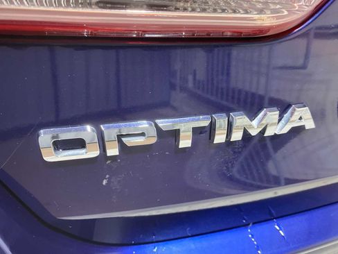 Used 2019 Kia Optima S image 7
