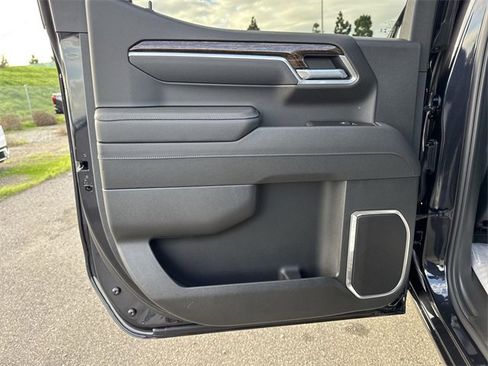 New 2026 GMC Sierra 1500 Elevation image 24