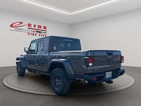 New 2026 Jeep Gladiator Sport AWD/4WD image 3