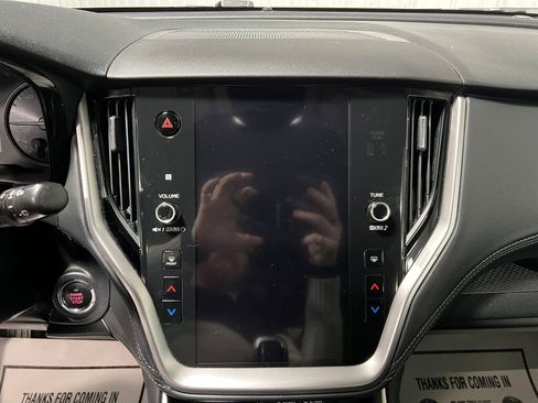 Used 2024 Subaru Outback Premium image 8