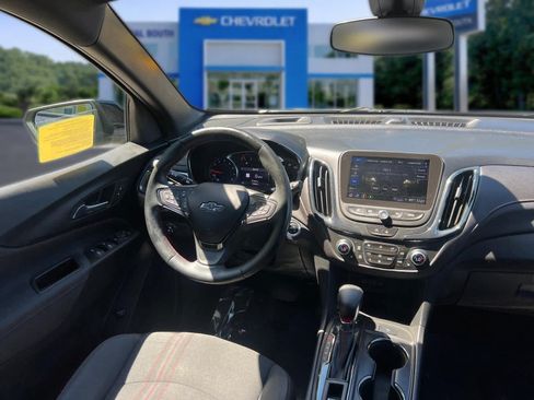 Used 2023 Chevrolet Equinox RS AWD/4WD image 32