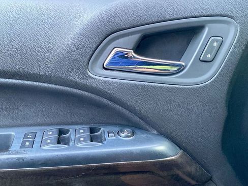 Used 2019 GMC Canyon SLE w/ Driver Alert Package image 15