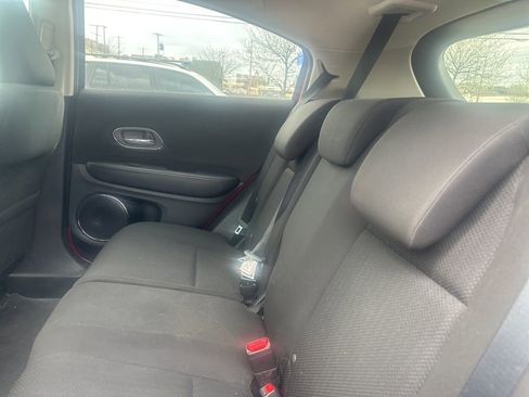 Used 2016 Honda HR-V EX image 9
