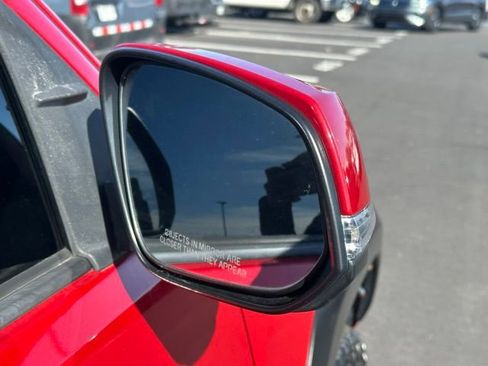 Used 2019 Toyota Tacoma TRD Off-Road image 14