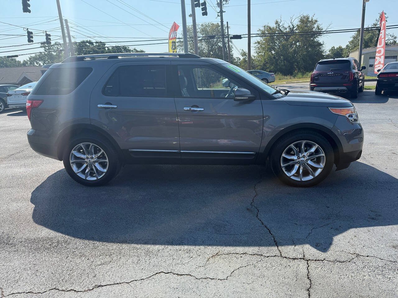 Used 2013 Ford Explorer Limited FWD image 3