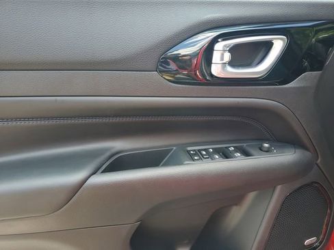 New 2025 Jeep Compass Limited w/ Sun & Sound Group image 21