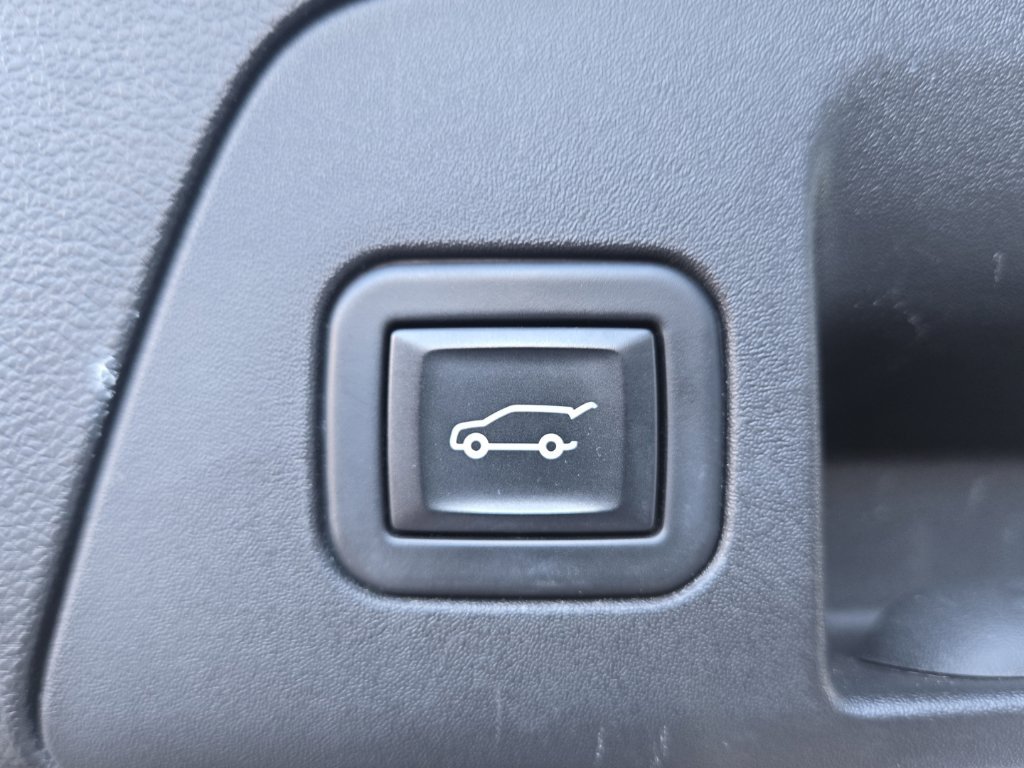 Used 2023 Buick Envision Preferred FWD image 38