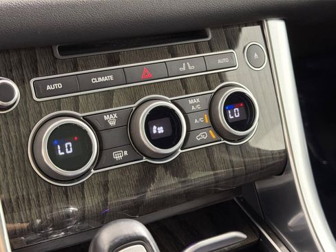 Used 2016 Land Rover Range Rover Sport HSE image 15