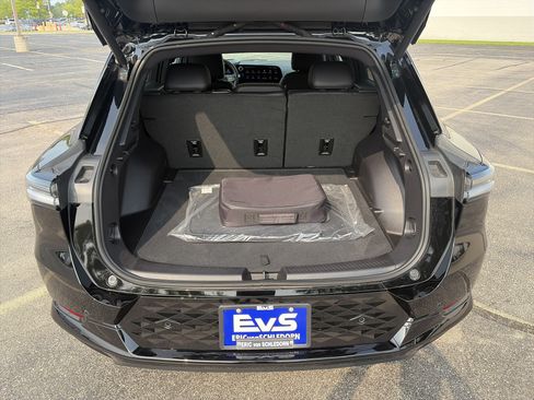 Used 2026 Chevrolet Equinox EV RS w/ Convenience Package II AWD/4WD image 19