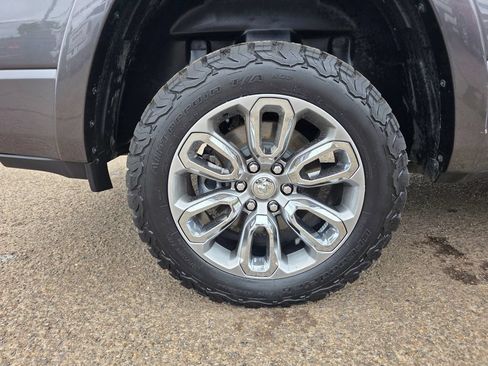 Used 2021 RAM 1500 Laramie w/ Sport Appearance Package AWD/4WD image 26