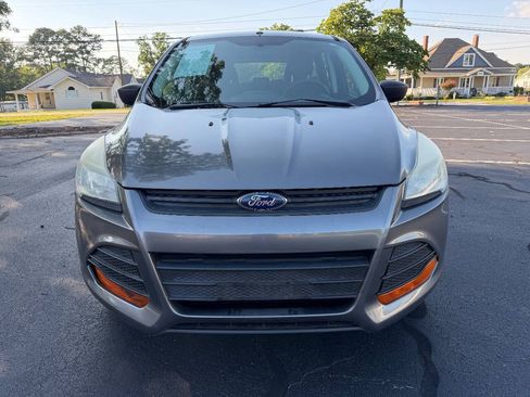 Used 2014 Ford Escape S FWD image 3