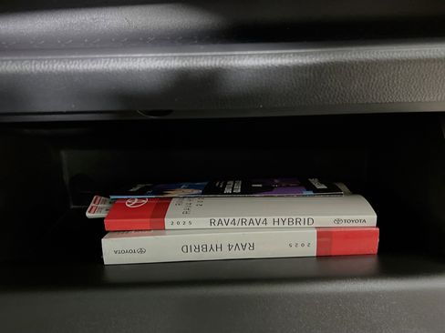 Used 2025 Toyota RAV4 XLE image 35