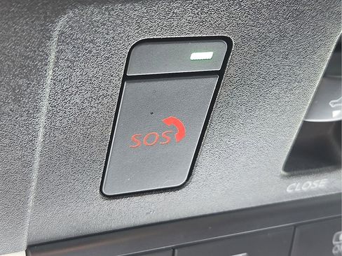 Used 2024 Nissan Altima 2.5 SR w/ SR Premium Package FWD image 21