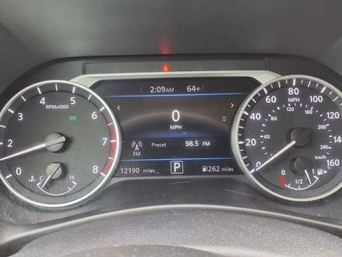 Used 2023 Nissan Sentra SV image 33