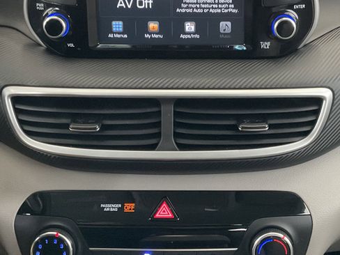 Used 2019 Hyundai Tucson SE image 19