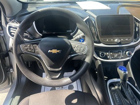 Used 2018 Chevrolet Volt LT image 22