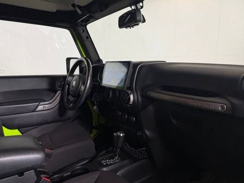 Used 2013 Jeep Wrangler Sport AWD/4WD image 15