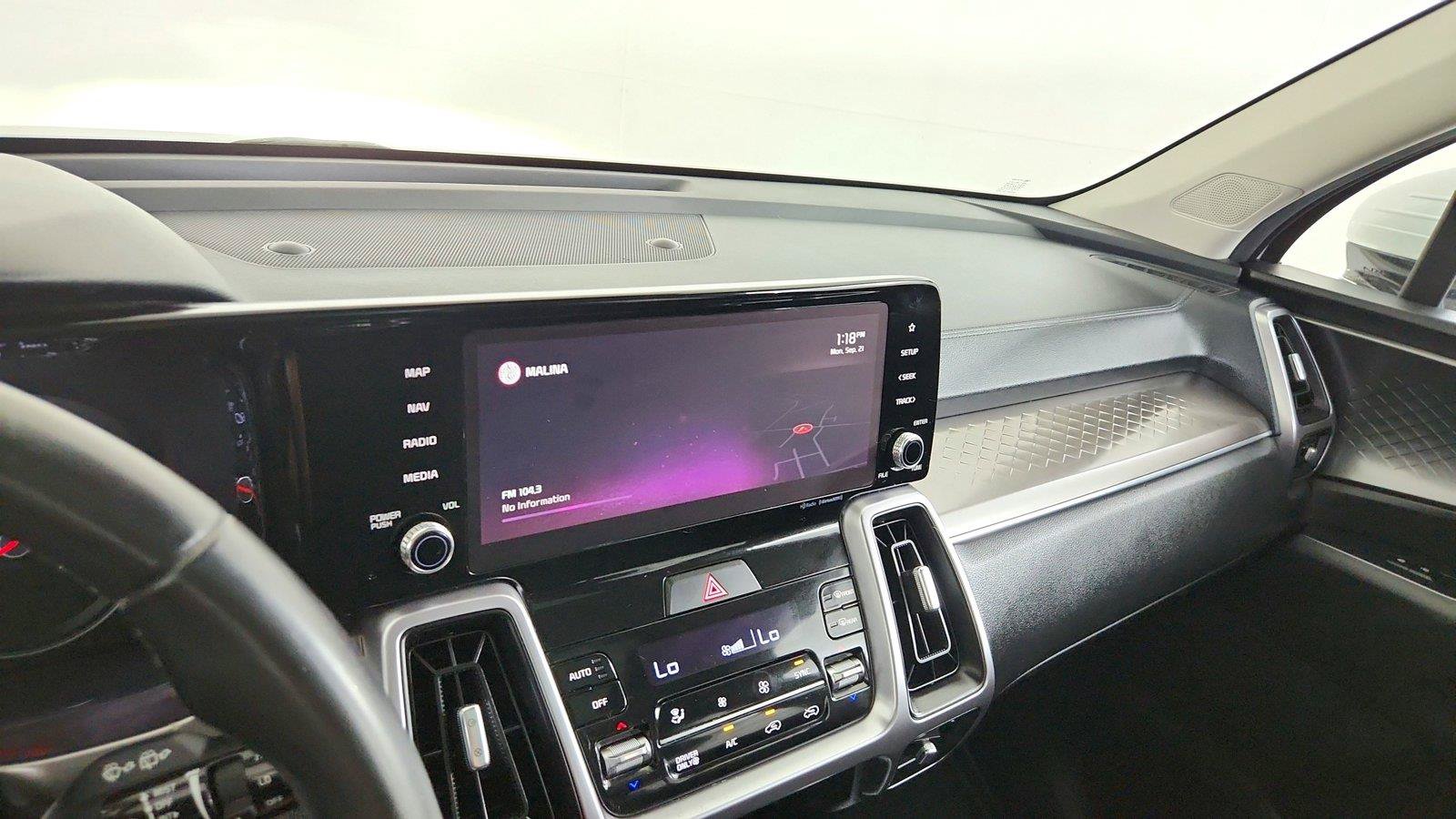 Used 2022 Kia Sorento EX w/ Panoramic Sunroof Package AWD/4WD image 34