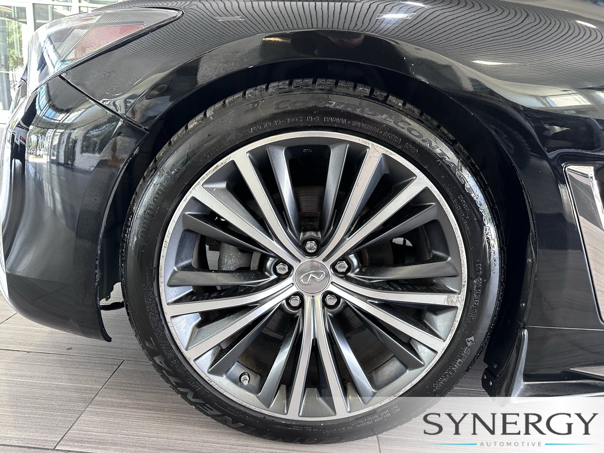Used 2018 INFINITI Q60 3.0t Luxe RWD image 8