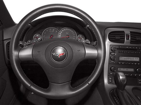 Used 2013 Chevrolet Corvette Coupe image 9