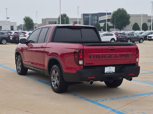 Certified 2025 Honda Ridgeline TrailSport image 8