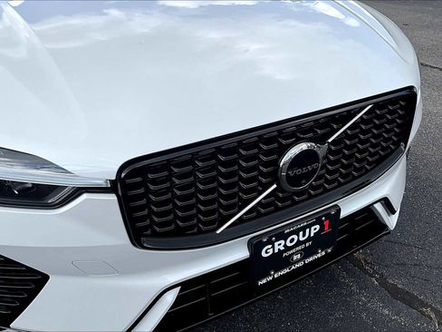 Certified 2023 Volvo XC60 B5 Plus w/ Protection Package Premier image 29