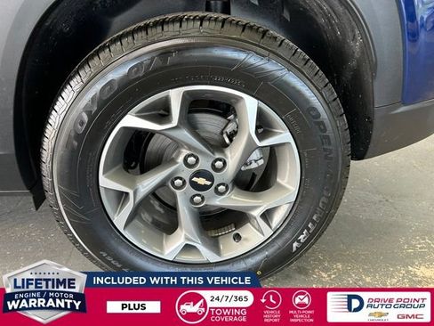 Used 2024 Chevrolet Trax LT FWD image 9