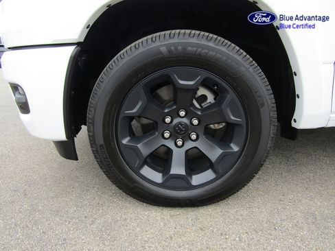 Used 2025 RAM 1500 Big Horn AWD/4WD image 48
