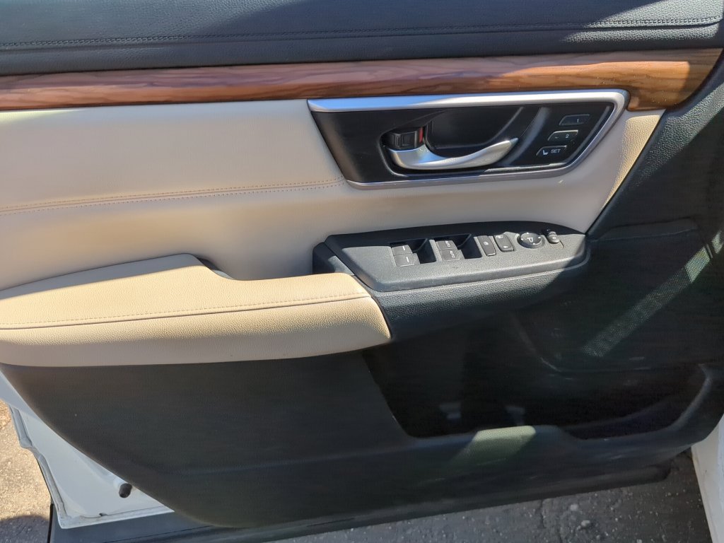 Used 2017 Honda CR-V EX-L image 10