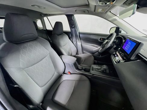 Used 2026 Toyota Corolla Cross LE w/ Moonroof Package FWD image 29