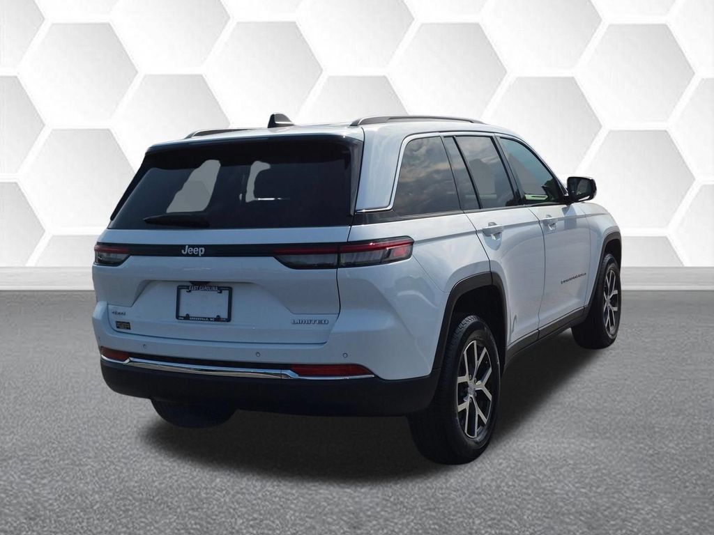 Certified 2025 Jeep Grand Cherokee Limited AWD/4WD image 3