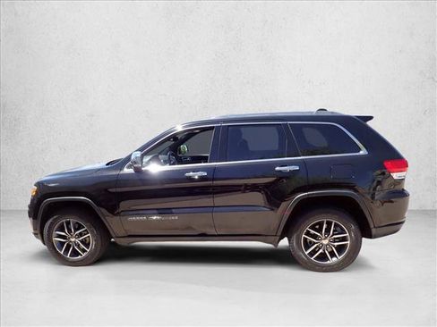 Used 2018 Jeep Grand Cherokee Limited AWD/4WD image 2