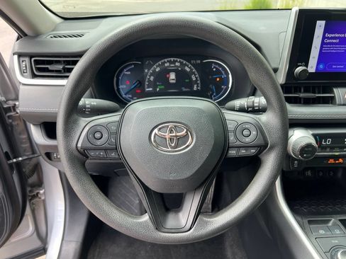 Used 2024 Toyota RAV4 XLE w/ Convenience Package AWD/4WD image 11