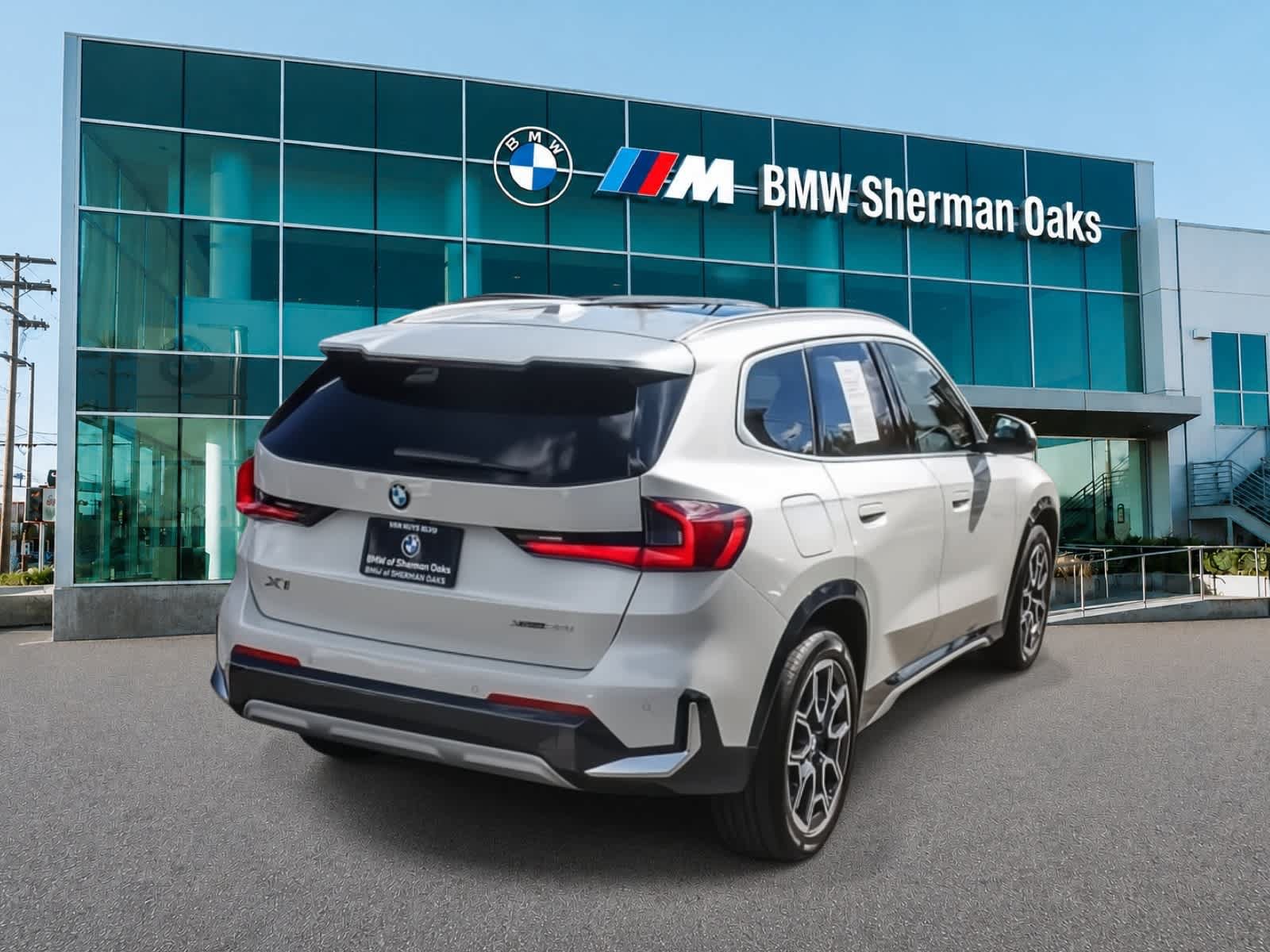 Used 2026 BMW X1 xDrive28i AWD/4WD image 8
