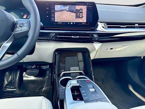 New 2026 BMW X1 xDrive28i w/ Technology Package image 19