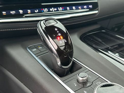 Used 2021 Cadillac Escalade Sport AWD/4WD image 31