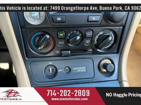 Used 2002 MAZDA MX-5 Miata SE RWD image 28