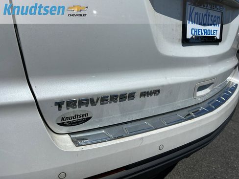 Used 2017 Chevrolet Traverse Premier AWD/4WD image 10