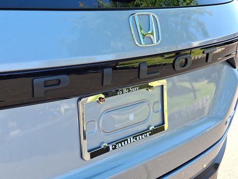 Certified 2023 Honda Pilot Elite image 34