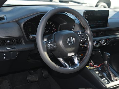 Used 2024 Honda CR-V Sport-L image 9