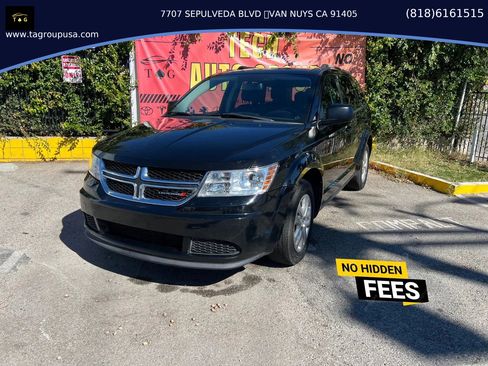 Used 2017 Dodge Journey SE w/ Flexible Seating Group image 1