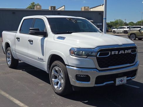 Used 2025 RAM 1500 Lone Star AWD/4WD image 7