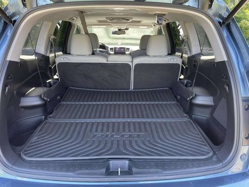 Used 2018 Honda Pilot Touring image 9