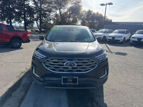 Used 2022 Ford Edge Titanium w/ Equipment Group 301A image 3