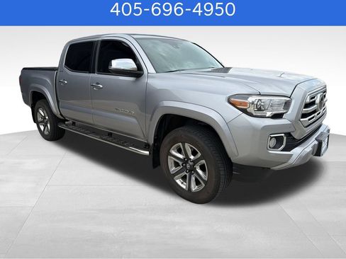 Used 2018 Toyota Tacoma Limited RWD image 8
